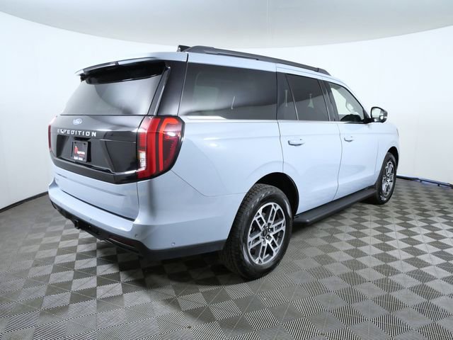 Certified 2025 Ford Expedition Active AWD/4WD image 9