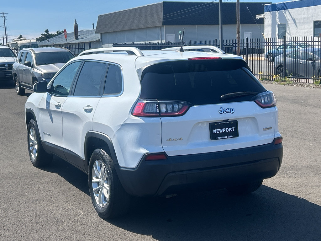 Used 2019 Jeep Cherokee Latitude w/ Popular Appearance Group AWD/4WD image 6