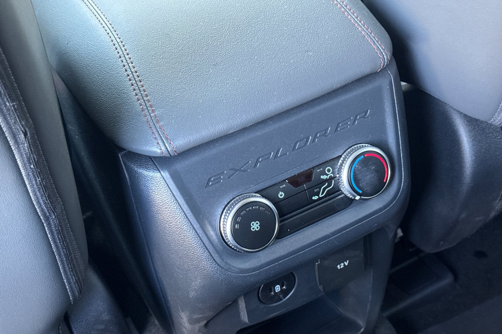 Certified 2026 Ford Explorer Active w/ Active Comfort Package AWD/4WD image 45