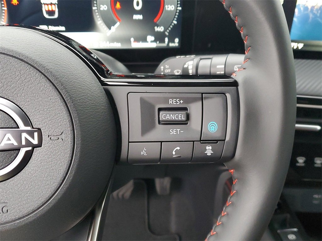 Used 2025 Nissan Kicks SR image 23