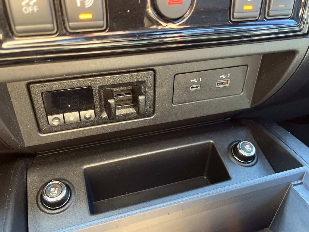 Used 2021 Nissan Titan PRO-4X w/ Pro-4x Convenience Package AWD/4WD image 41