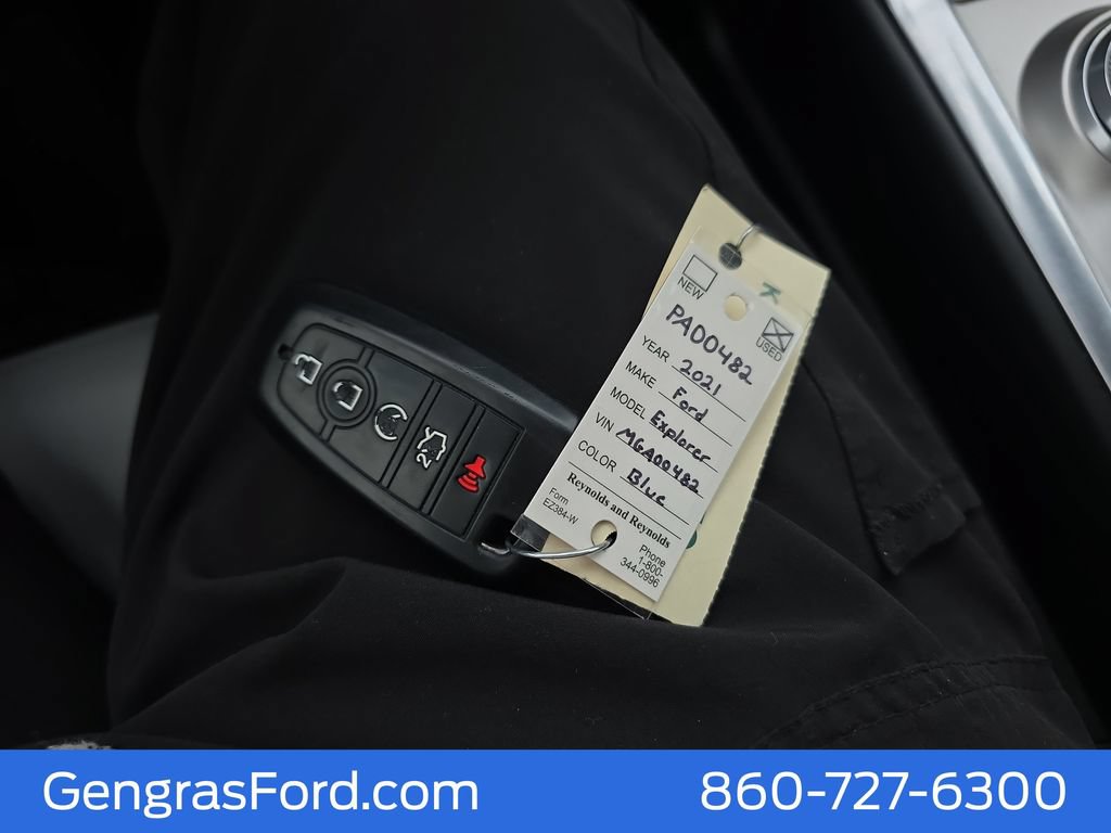 Certified 2021 Ford Explorer XLT w/ Equipment Group 202A AWD/4WD image 37