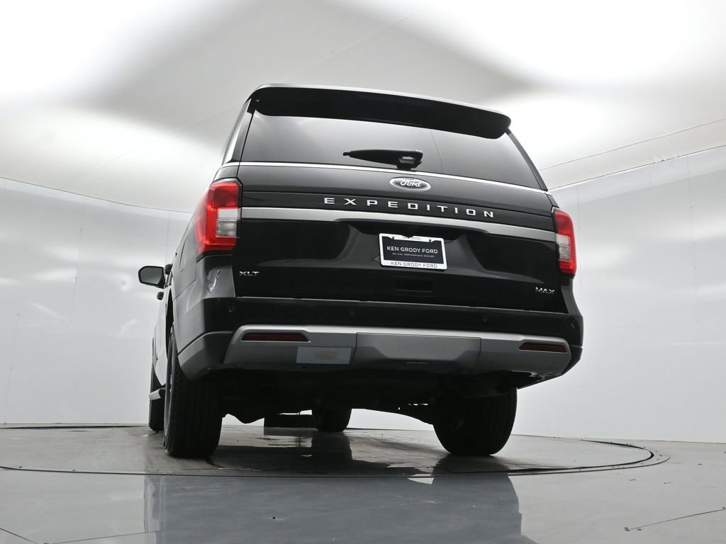 Certified 2024 Ford Expedition Max XLT image 15
