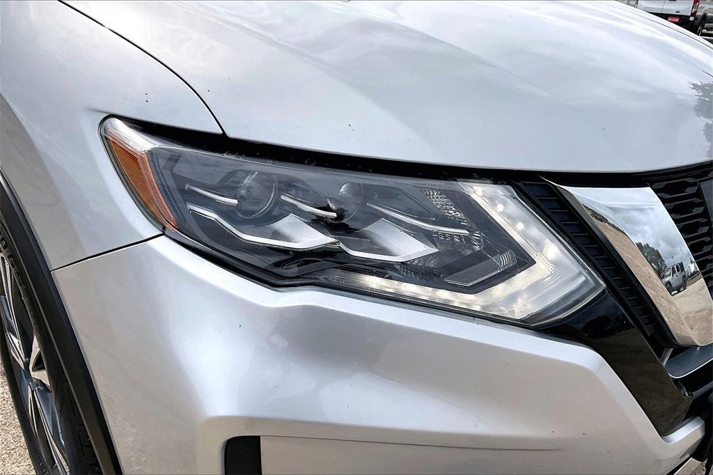 Used 2017 Nissan Rogue SL w/ SL Premium Package image 33