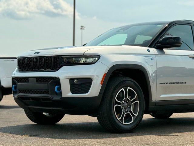 Used 2022 Jeep Grand Cherokee Trailhawk w/ Luxury Tech Group III AWD/4WD image 45