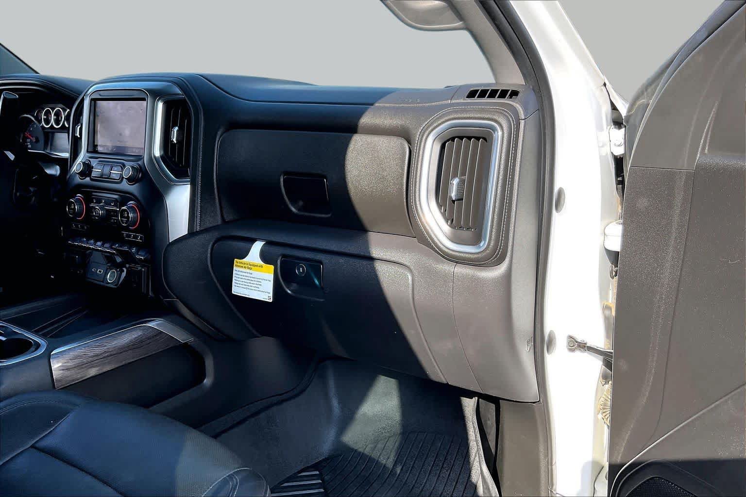 Used 2022 Chevrolet Silverado 1500 LTZ AWD/4WD image 17