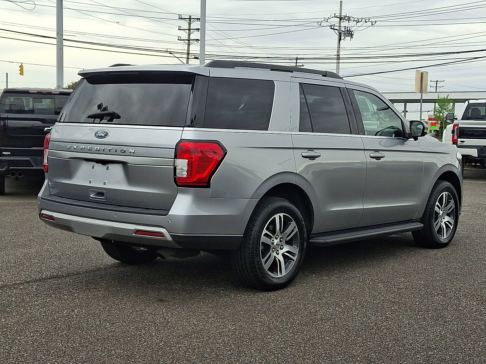 Certified 2024 Ford Expedition XLT AWD/4WD image 11