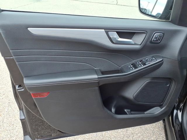 Certified 2025 Ford Escape Platinum image 12