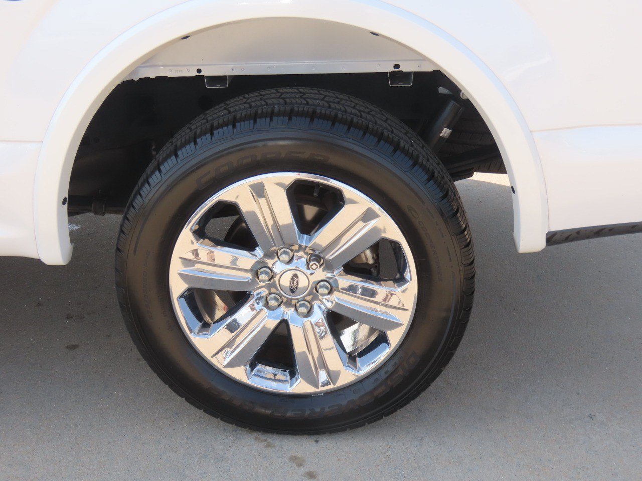 Certified 2018 Ford F150 Lariat w/ Equipment Group 502A Luxury RWD image 17