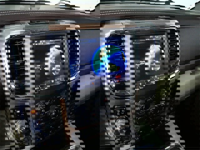 Used 2018 RAM 1500 Laramie w/ Convenience Group image 22