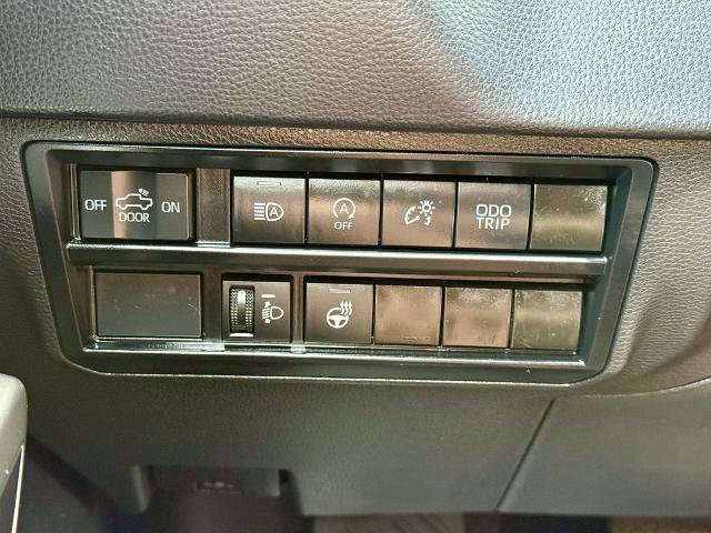 Used 2023 Toyota Tundra SR5 w/ SR5 Premium Package AWD/4WD image 27