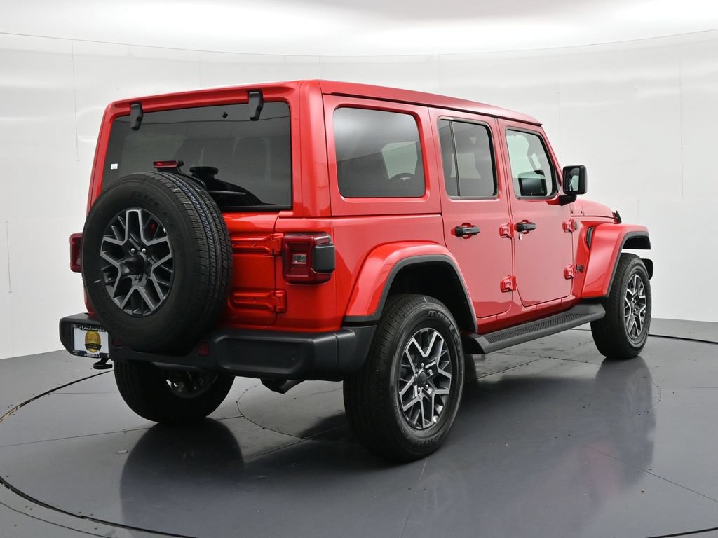 Used 2026 Jeep Wrangler Unlimited Sahara AWD/4WD image 6