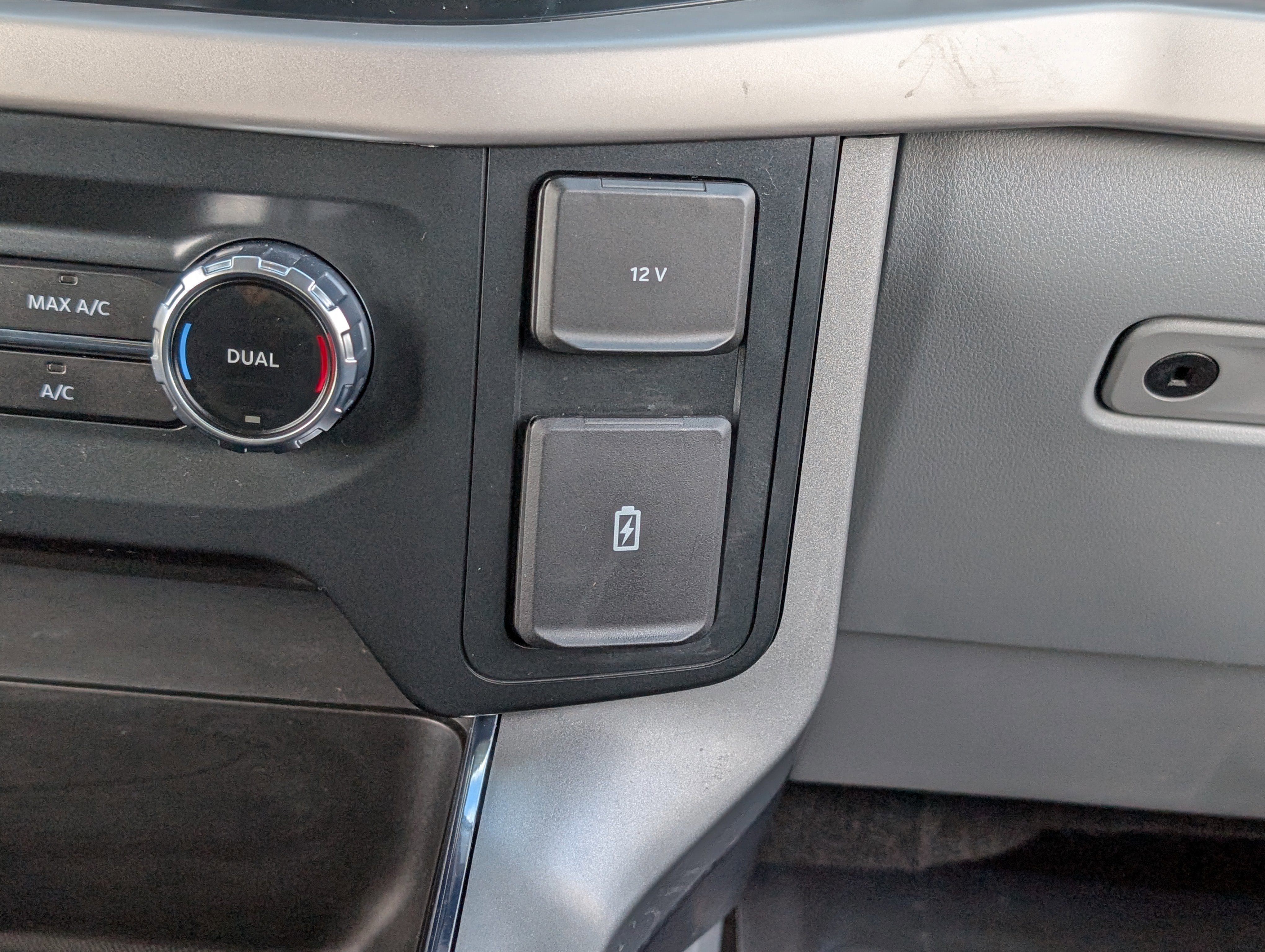 Certified 2022 Ford F150 XLT w/ Equipment Group 301A Mid image 25