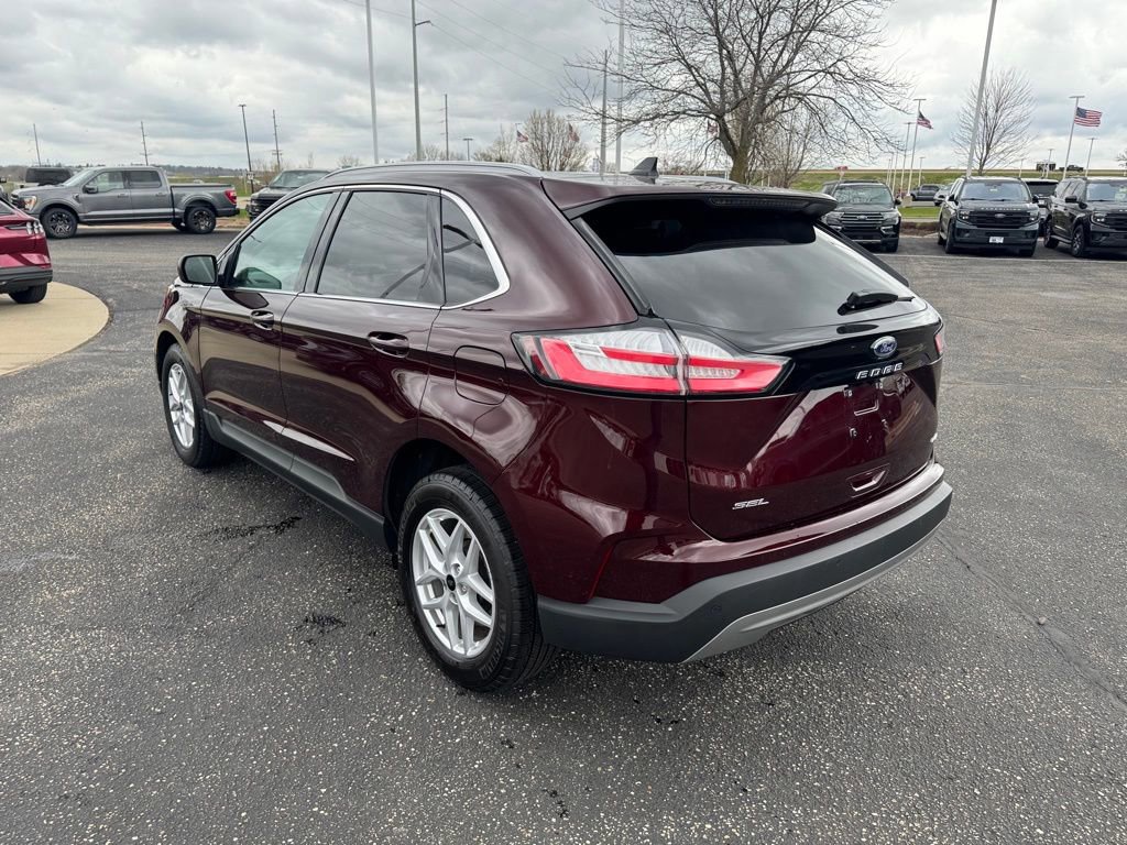 Certified 2024 Ford Edge SEL w/ Convenience Package AWD/4WD image 5