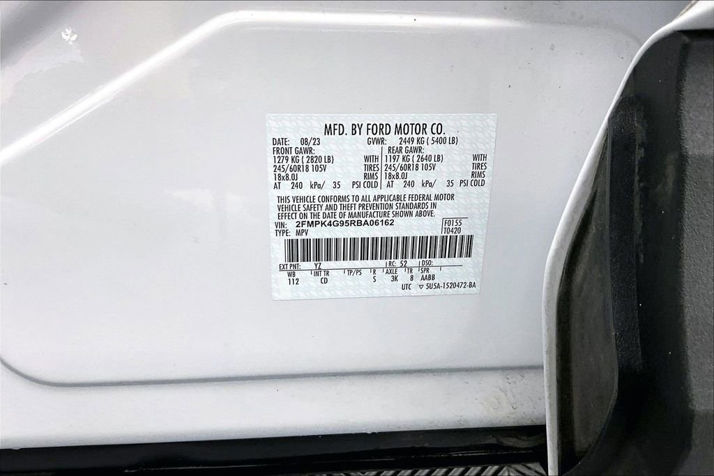 Certified 2024 Ford Edge SE image 35