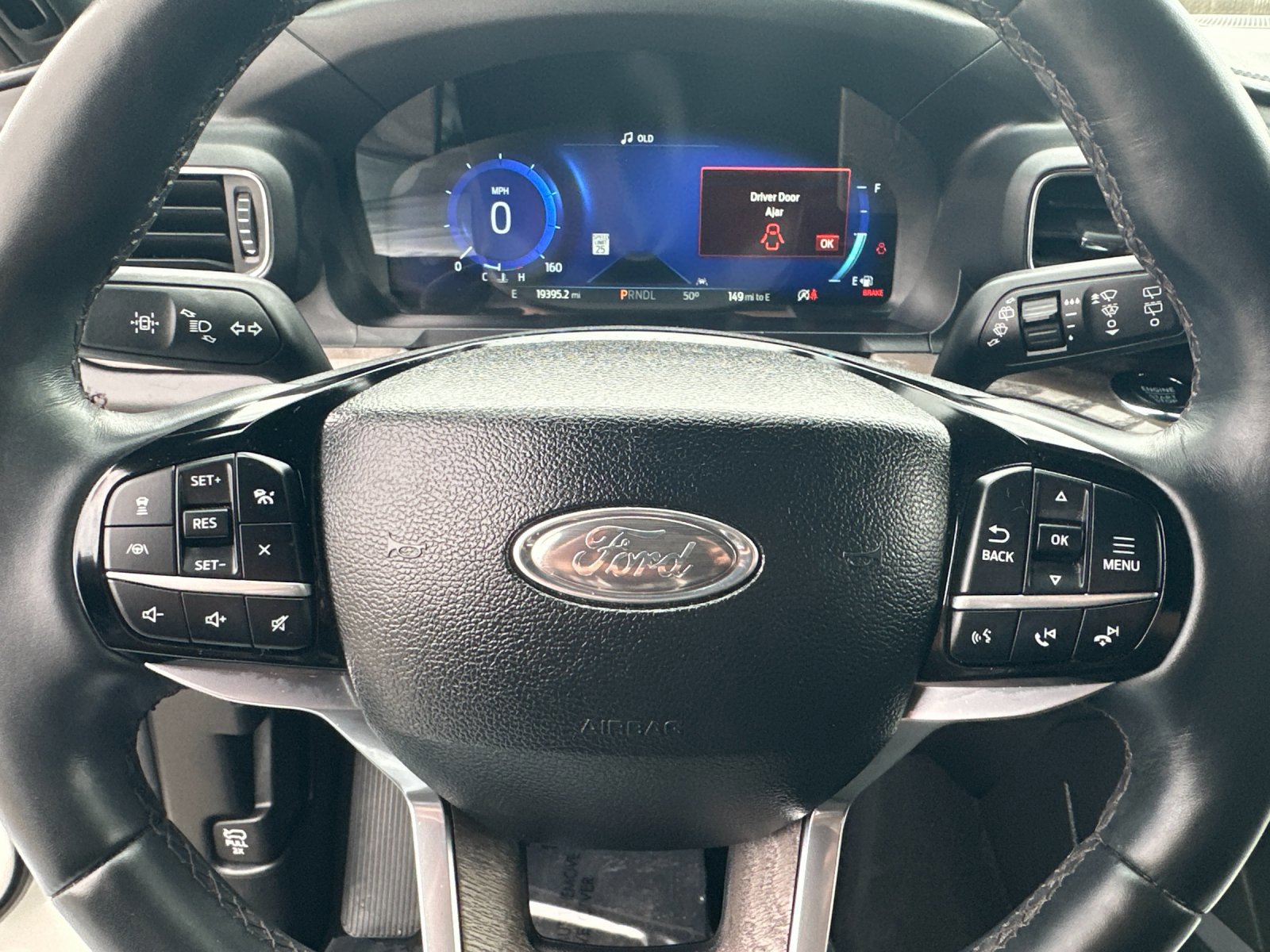 Certified 2022 Ford Explorer Platinum w/ Equipment Group 601A image 26