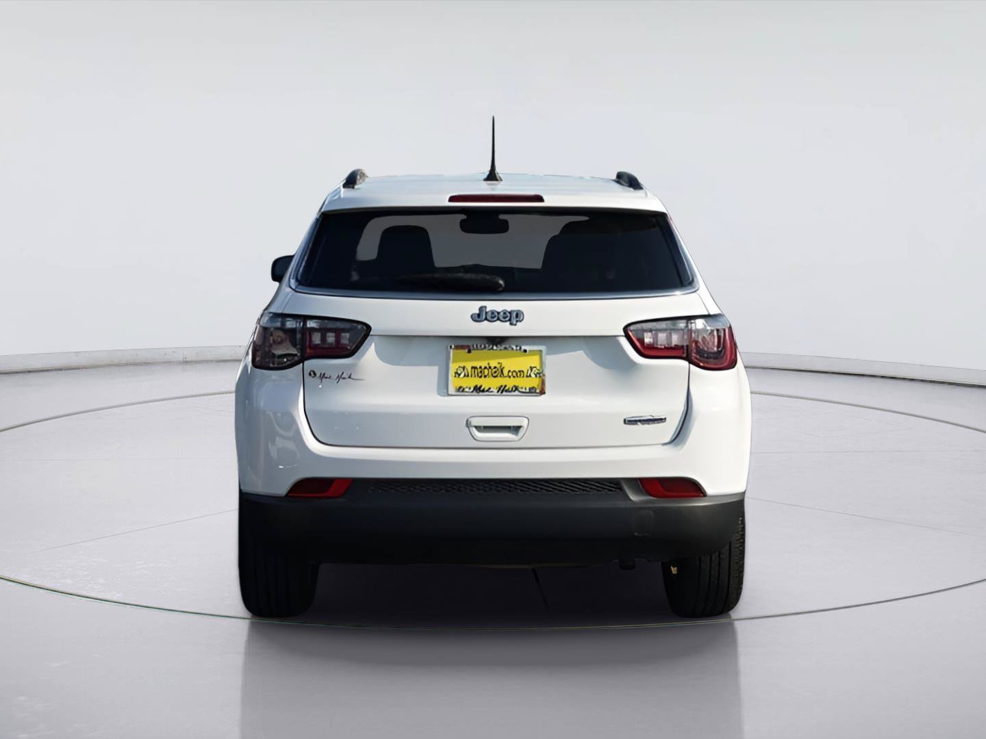 Used 2022 Jeep Compass Latitude FWD image 7
