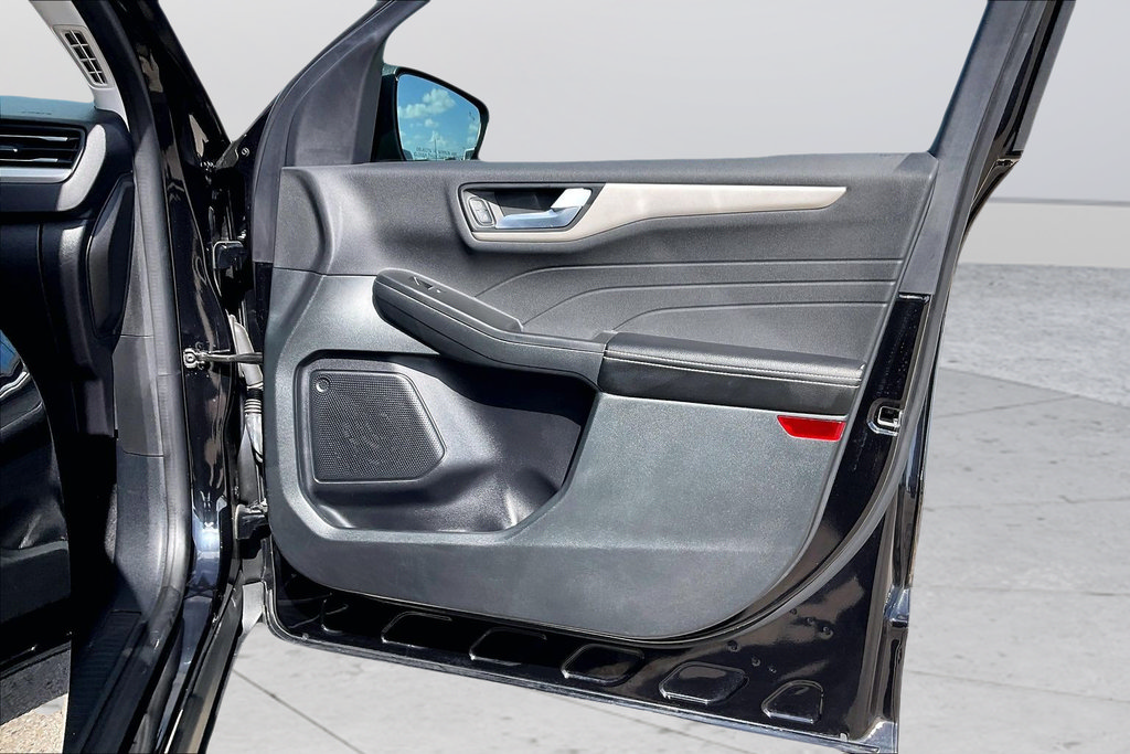 Certified 2022 Ford Escape SEL FWD image 20