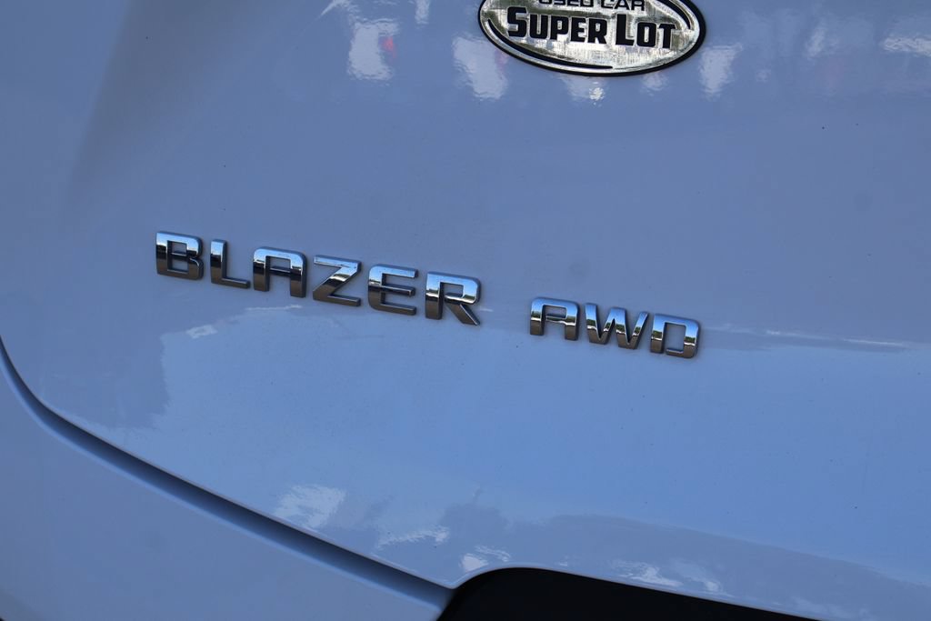 Used 2025 Chevrolet Blazer LT AWD/4WD image 16