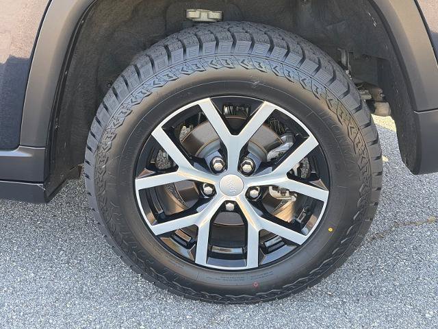 Used 2023 Jeep Grand Cherokee Limited AWD/4WD image 21