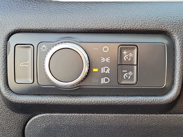 Certified 2021 Ford Explorer XLT RWD image 19