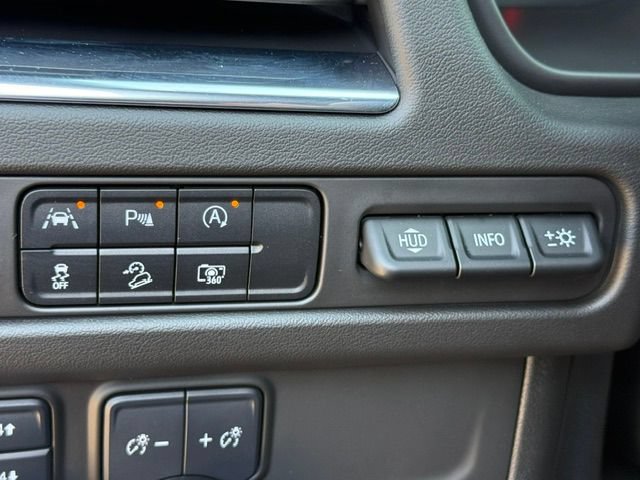 Used 2023 Chevrolet Tahoe High Country AWD/4WD image 19