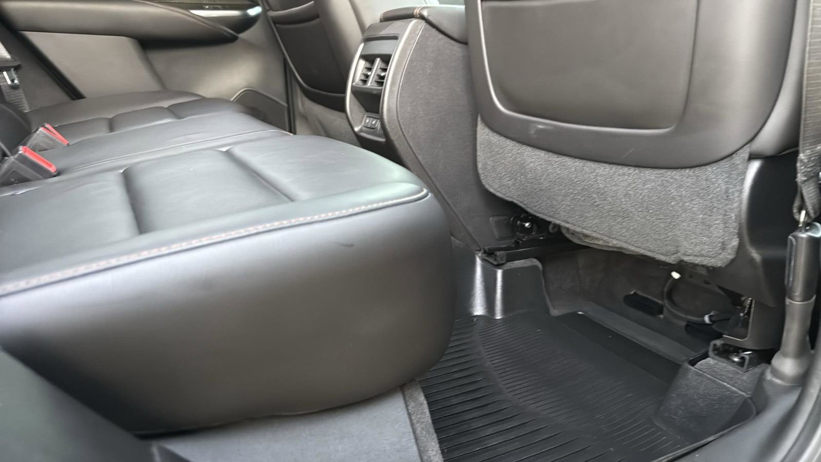 Used 2019 Cadillac XT4 Sport image 27