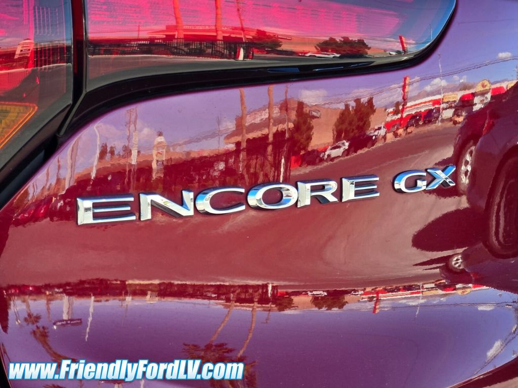 Used 2020 Buick Encore GX Essence w/ Experience Buick Package image 4