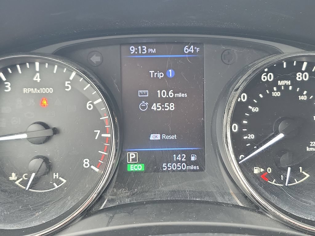 Used 2018 Nissan Rogue SV AWD/4WD image 27