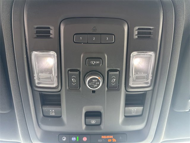 Used 2023 Chevrolet Suburban RST w/ Sport Performance Package image 28