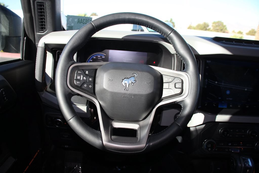 Certified 2023 Ford Bronco Badlands AWD/4WD image 16
