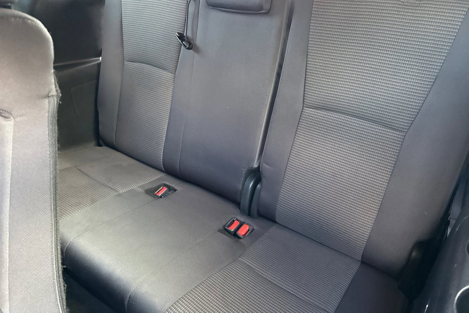 Used 2024 Toyota Highlander LE image 15