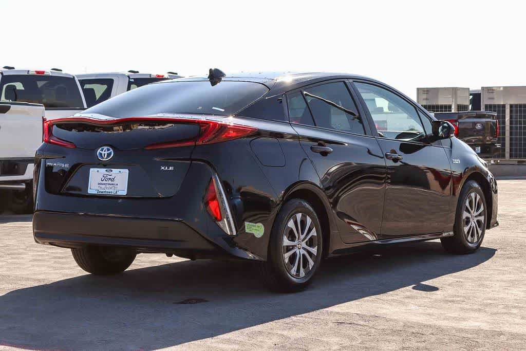 Used 2022 Toyota Prius Prime XLE FWD image 4