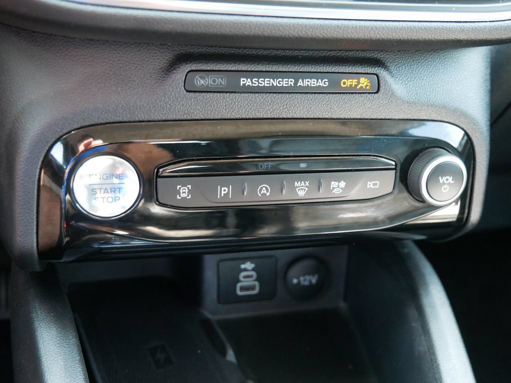 Certified 2024 Ford Escape Platinum AWD/4WD image 22