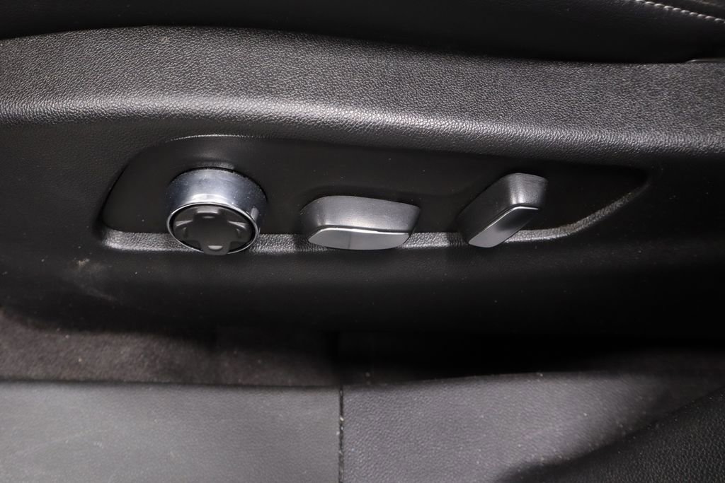 Used 2024 Cadillac XT4 Premium Luxury image 26