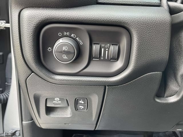 Used 2019 RAM 1500 Laramie AWD/4WD image 15