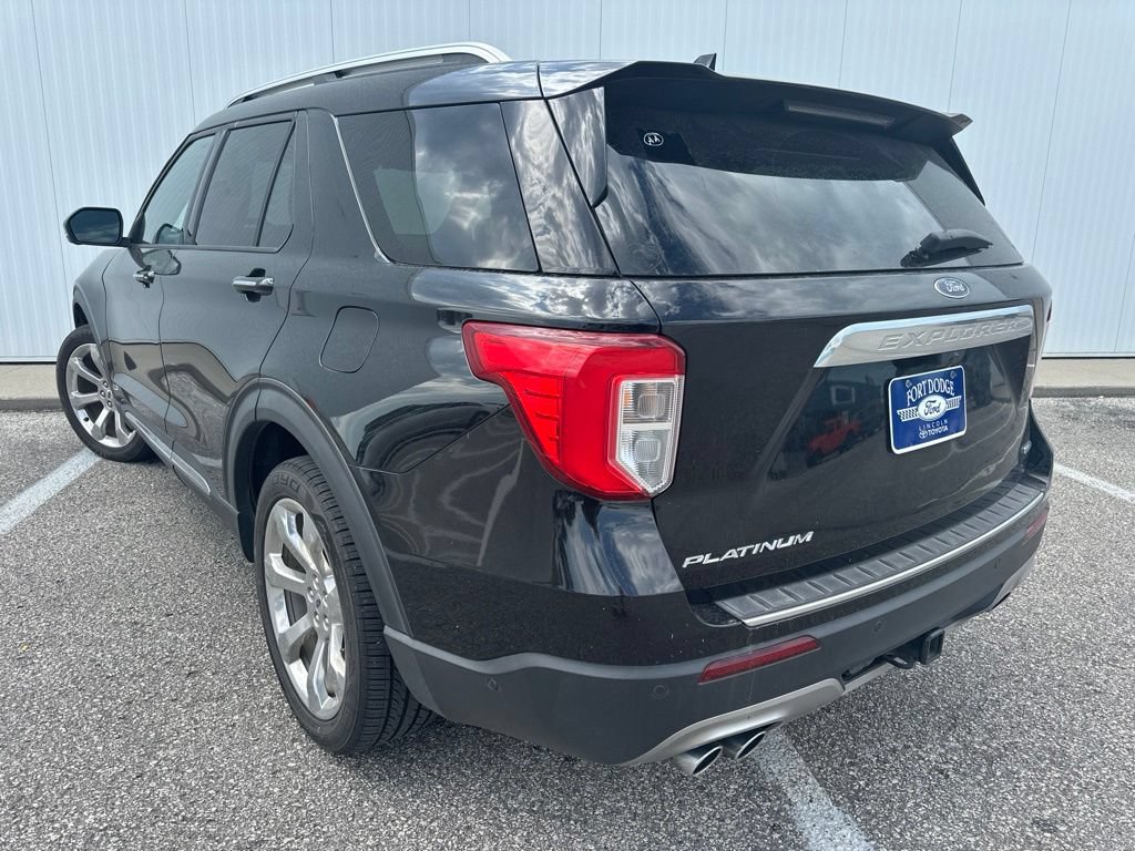Certified 2020 Ford Explorer Platinum w/ Premium Technology Package AWD/4WD image 5