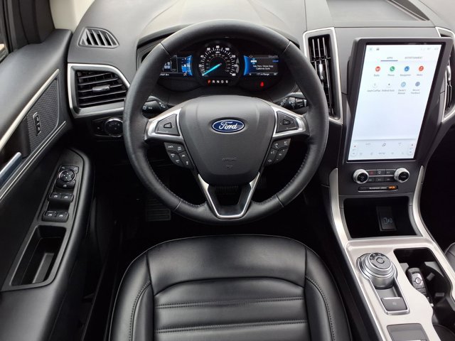 Certified 2024 Ford Edge SEL w/ Convenience Package AWD/4WD image 7