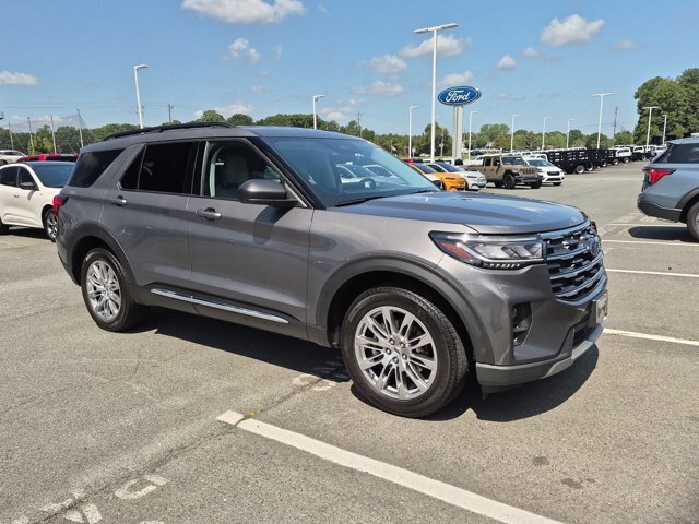 Certified 2025 Ford Explorer Active w/ Active Comfort Package