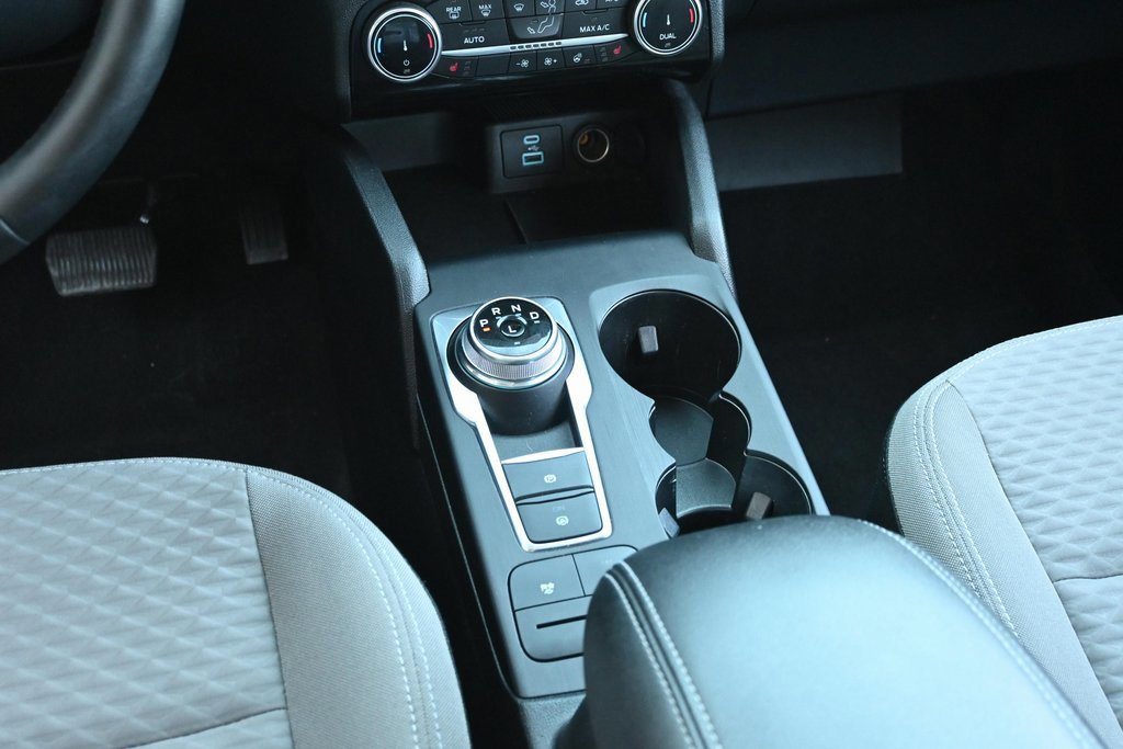 Certified 2022 Ford Escape SE w/ SE Sport Appearance Package image 29