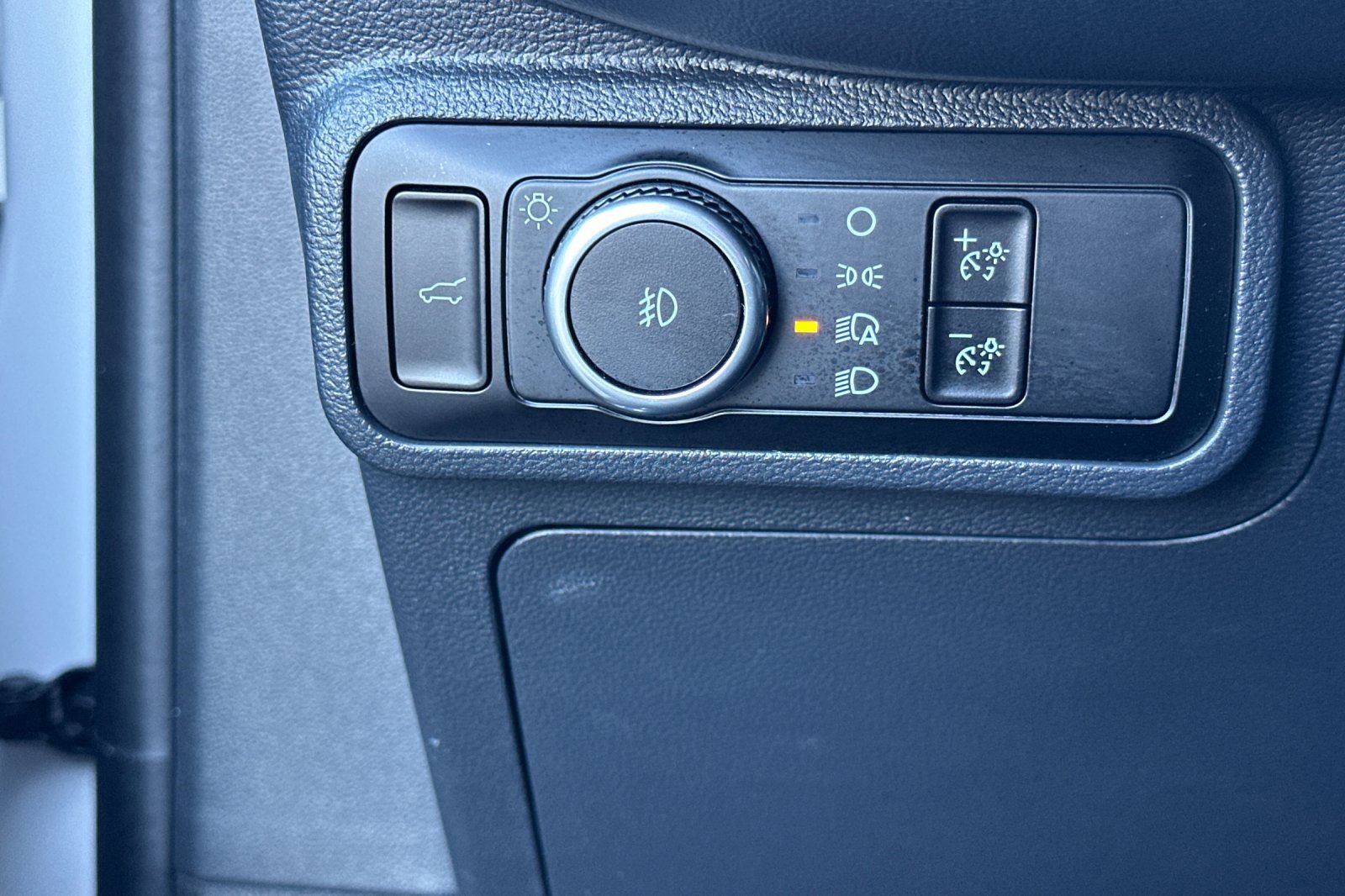 Certified 2025 Ford Explorer ST-Line w/ ST-Line Street Pack image 31