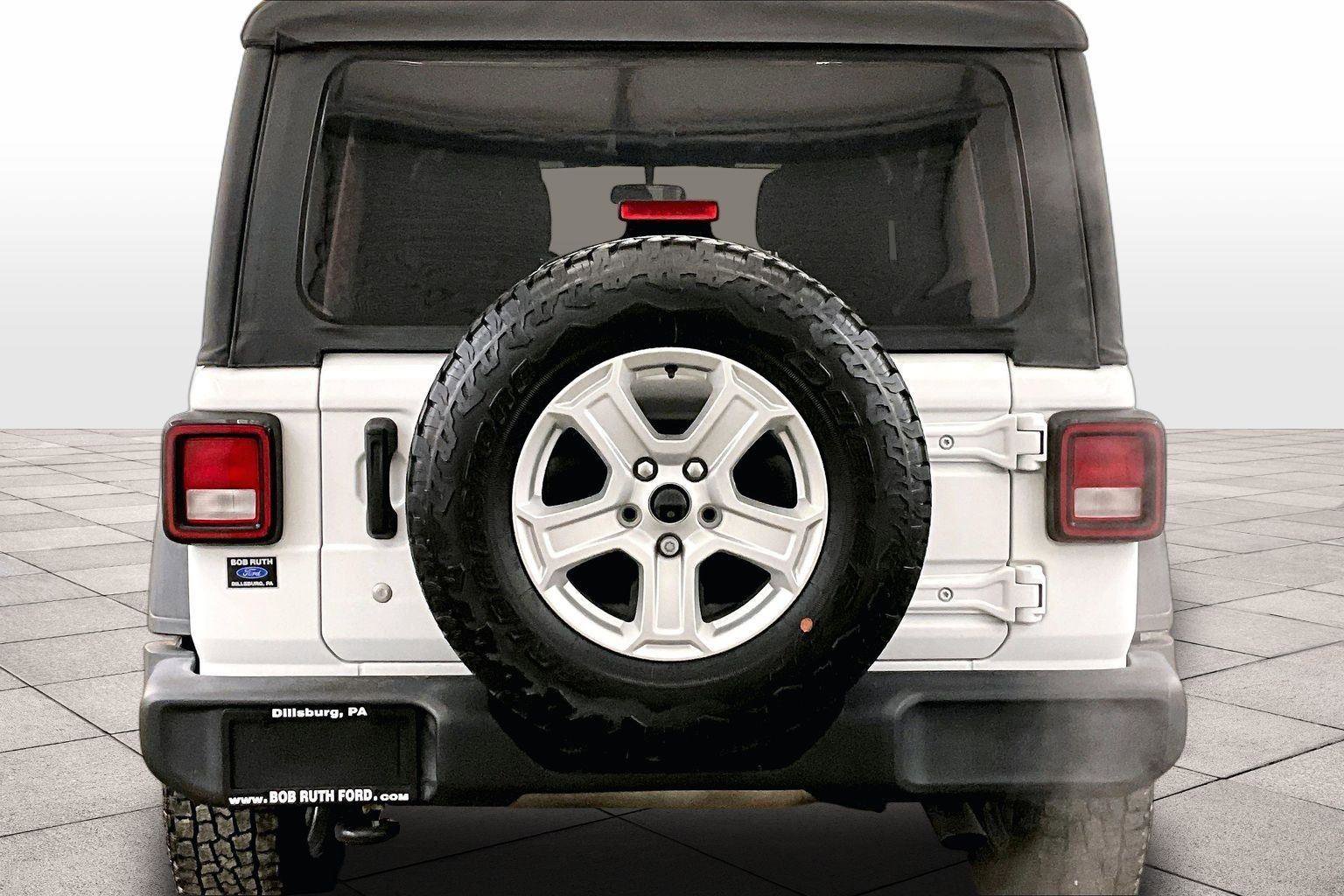 Used 2018 Jeep Wrangler Unlimited Sport S image 4