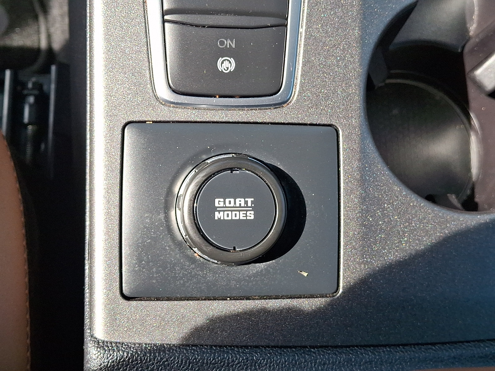 Certified 2025 Ford Bronco Sport Outer Banks w/ Outer Banks Tech Package+ AWD/4WD image 24