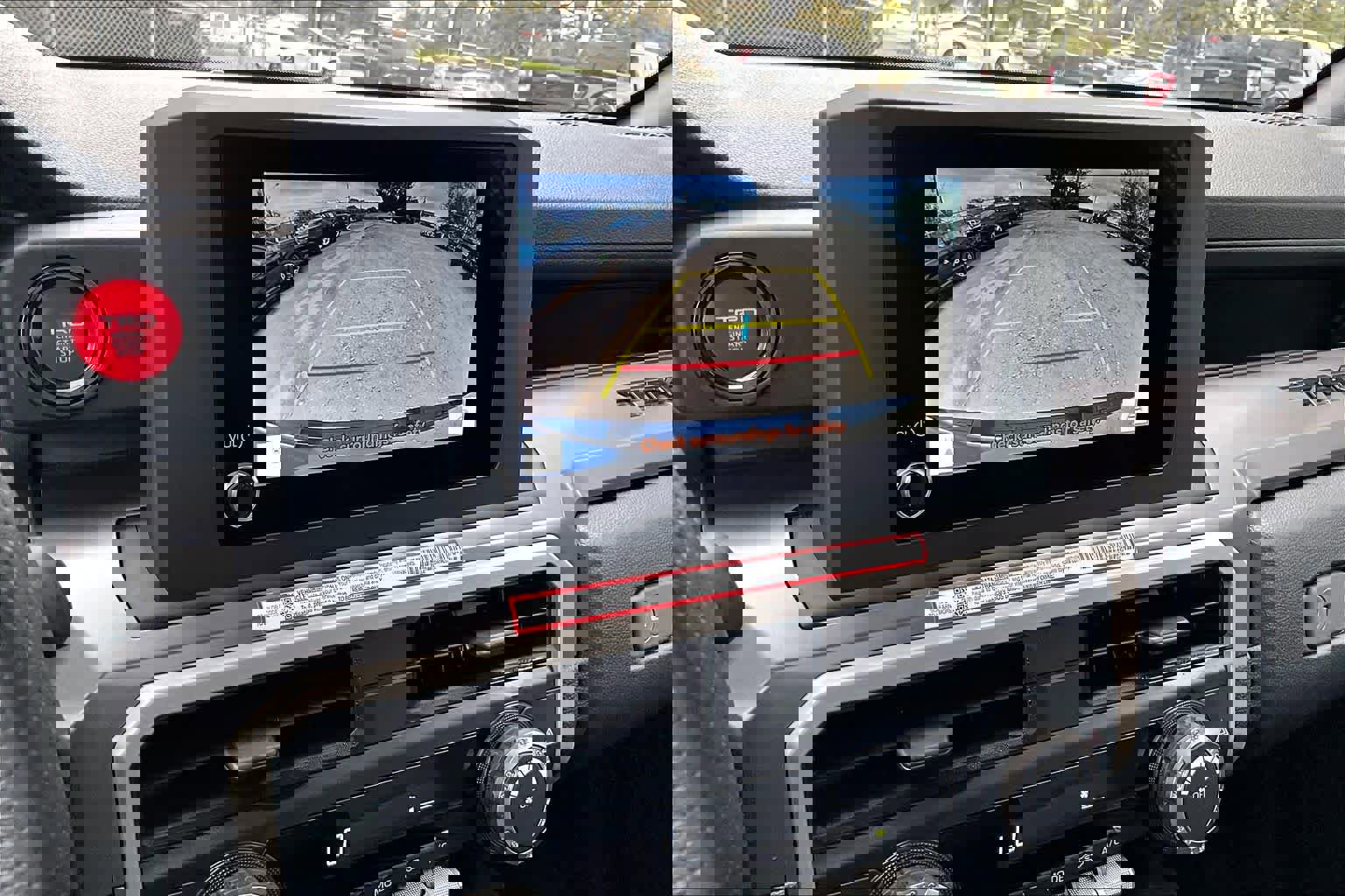 Used 2025 Toyota Tacoma TRD Off-Road image 29