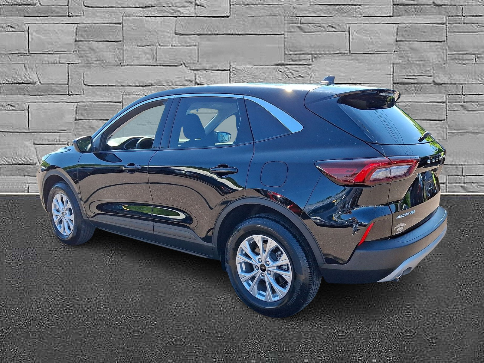 Certified 2024 Ford Escape Active AWD/4WD image 7
