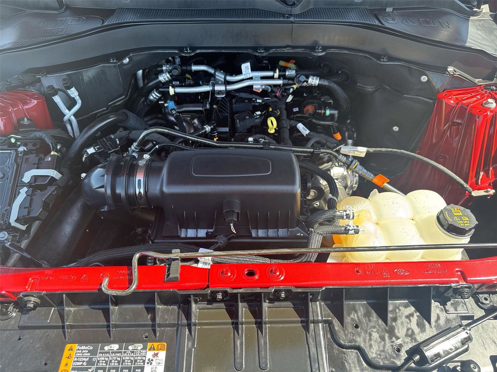 Certified 2024 Ford Explorer XLT w/ Equipment Group 202A image 19