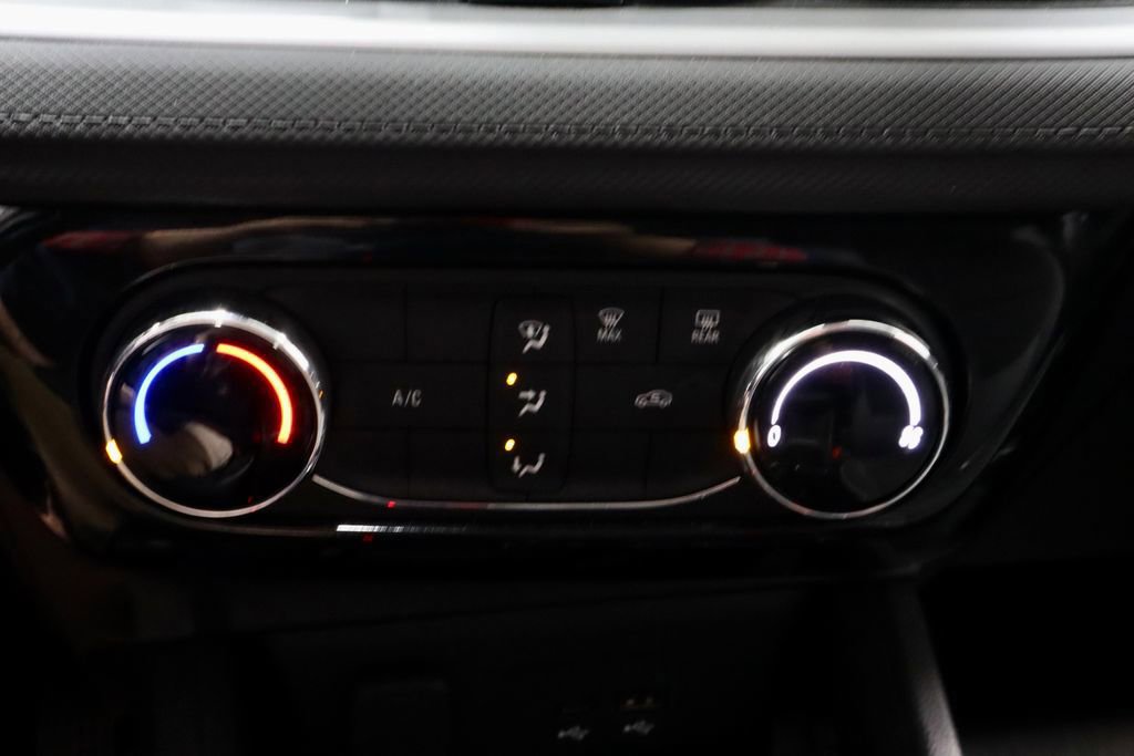 Used 2024 Chevrolet TrailBlazer LT image 29