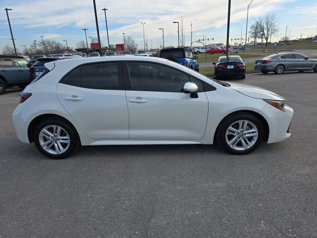 Used 2020 Toyota Corolla SE image 2