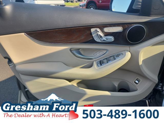 Used 2019 Mercedes-Benz C 300 4MATIC Sedan image 16