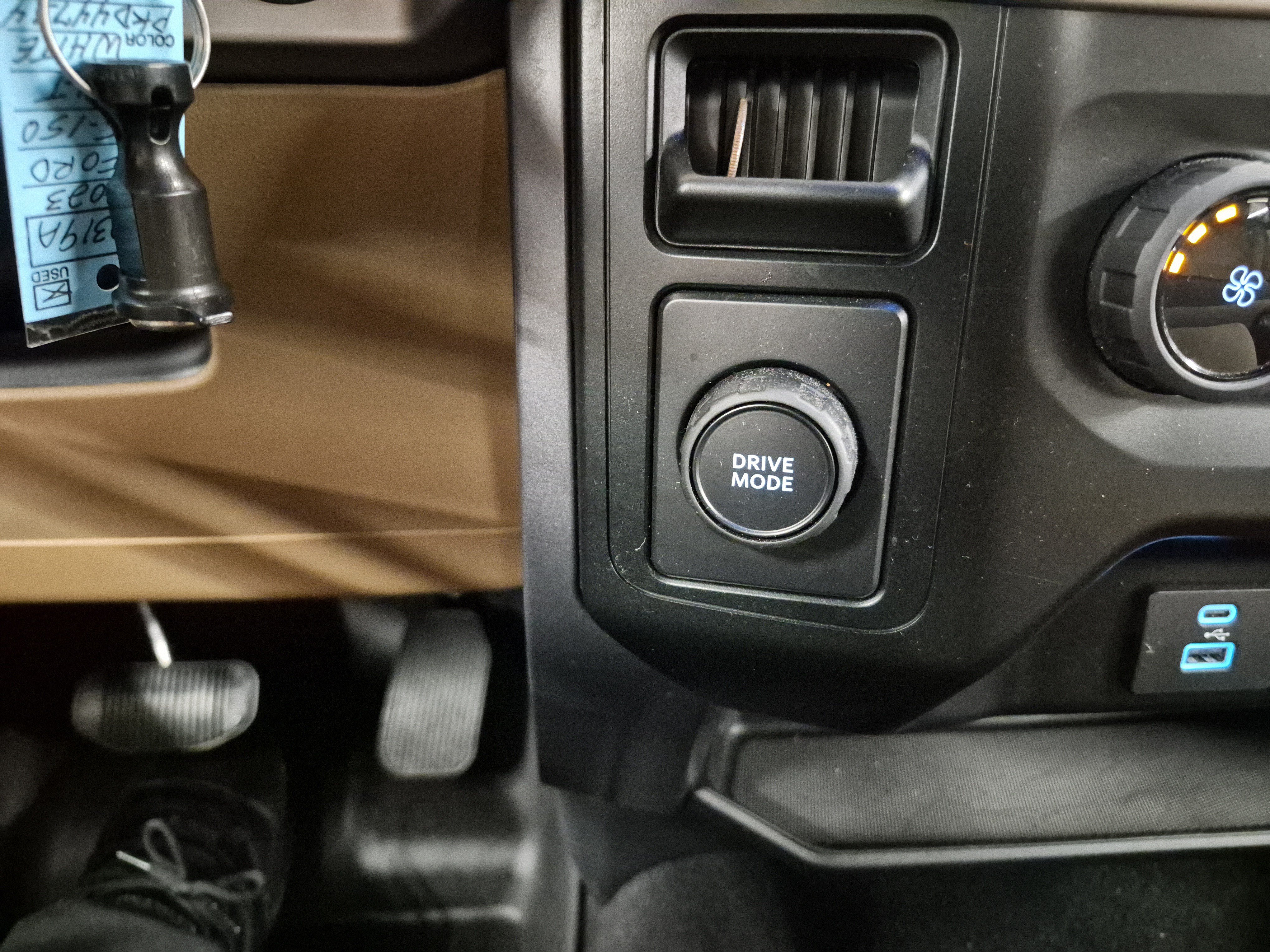 Certified 2023 Ford F150 XLT RWD image 30